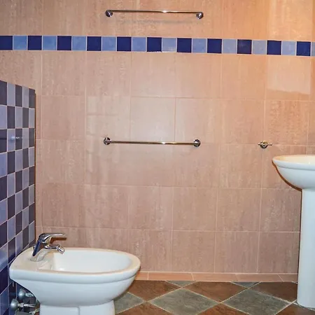 Сasa de vacaciones Cozy In San Giuliano With Wifi *